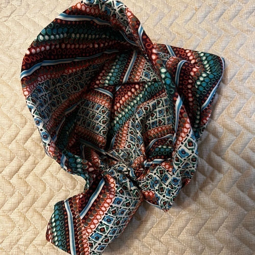Vintage 1950s scarf tied and sewed blue red green white - Picture 2 of 4